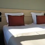 Akena Troyes - La Chapelle St-luc Hotel 3*