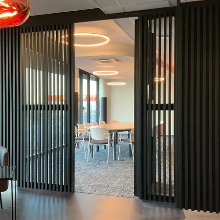 Akena Troyes - La Chapelle St-luc Hotel Les Noes-pres-Troyes