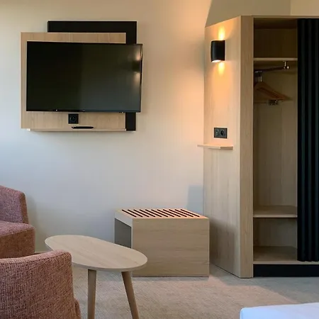 Akena Troyes - La Chapelle St-luc Hotel