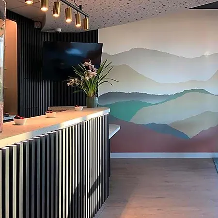 Otel Akena Troyes - La Chapelle St-luc Les Noes-pres-Troyes