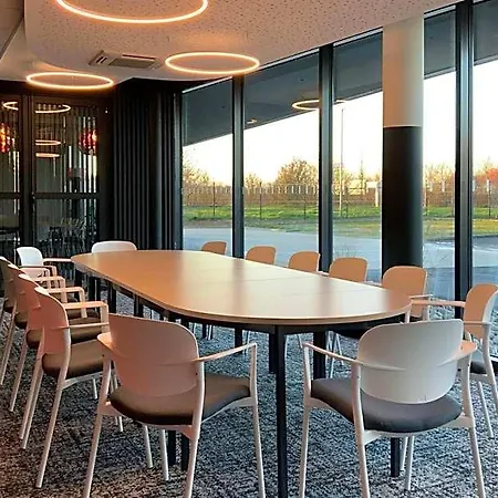 Otel Akena Troyes - La Chapelle St-luc Les Noes-pres-Troyes