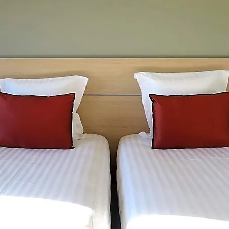 Akena Troyes - La Chapelle St-luc 3*