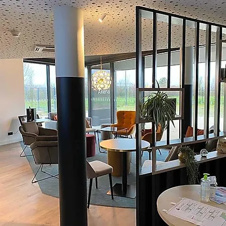Akena Troyes - La Chapelle St-luc Otel