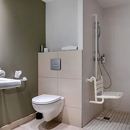 Otel Akena Troyes - La Chapelle St-luc Les Noes-pres-Troyes