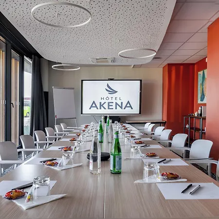 Hotel Akena Troyes - La Chapelle St-luc 3*