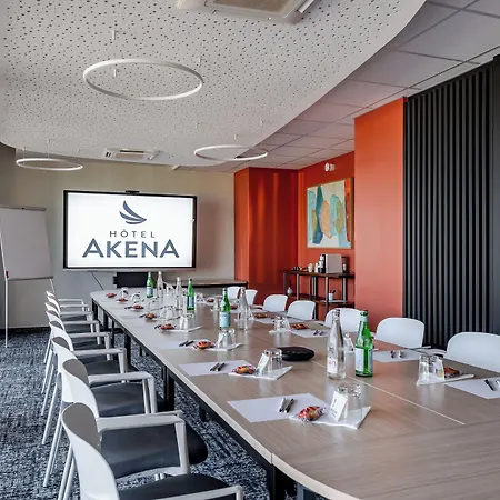Hotel Akena Troyes - La Chapelle St-luc 3*