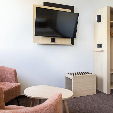 Hotel Akena Troyes - La Chapelle St-luc Les Noes-pres-Troyes