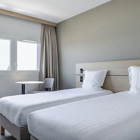 Akena Troyes - La Chapelle St-luc Hotel