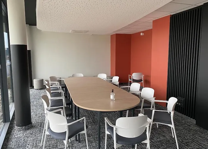 Akena Troyes - La Chapelle St-luc 3*