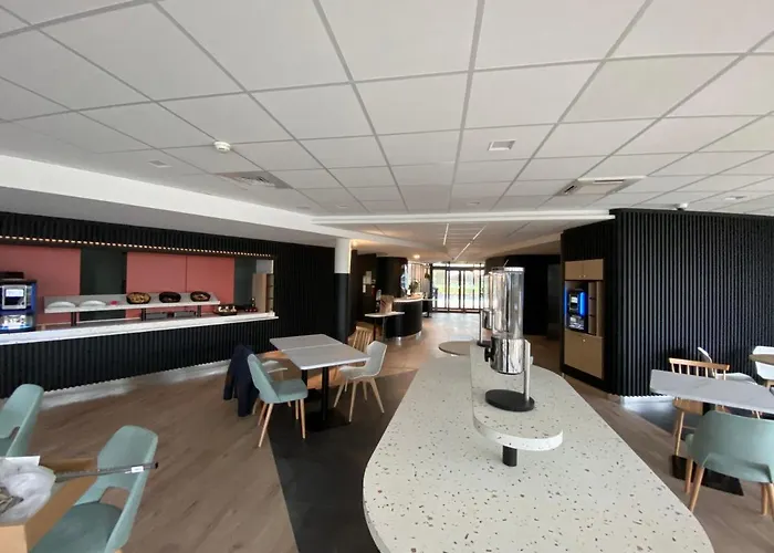 Akena Troyes - La Chapelle St-luc 3*