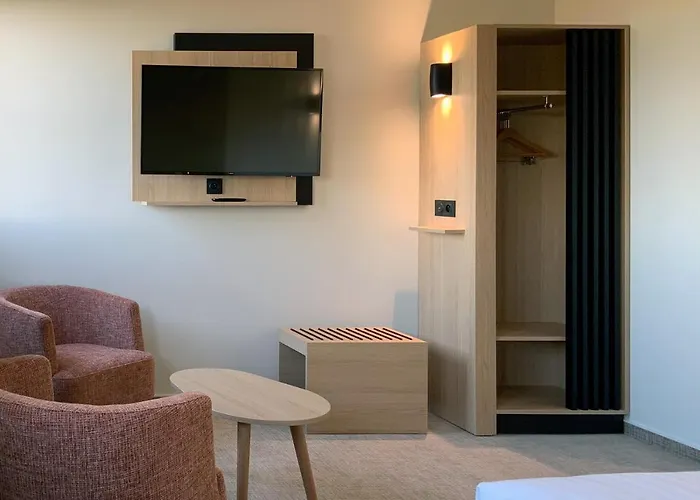 Akena Troyes - La Chapelle St-luc Hotel